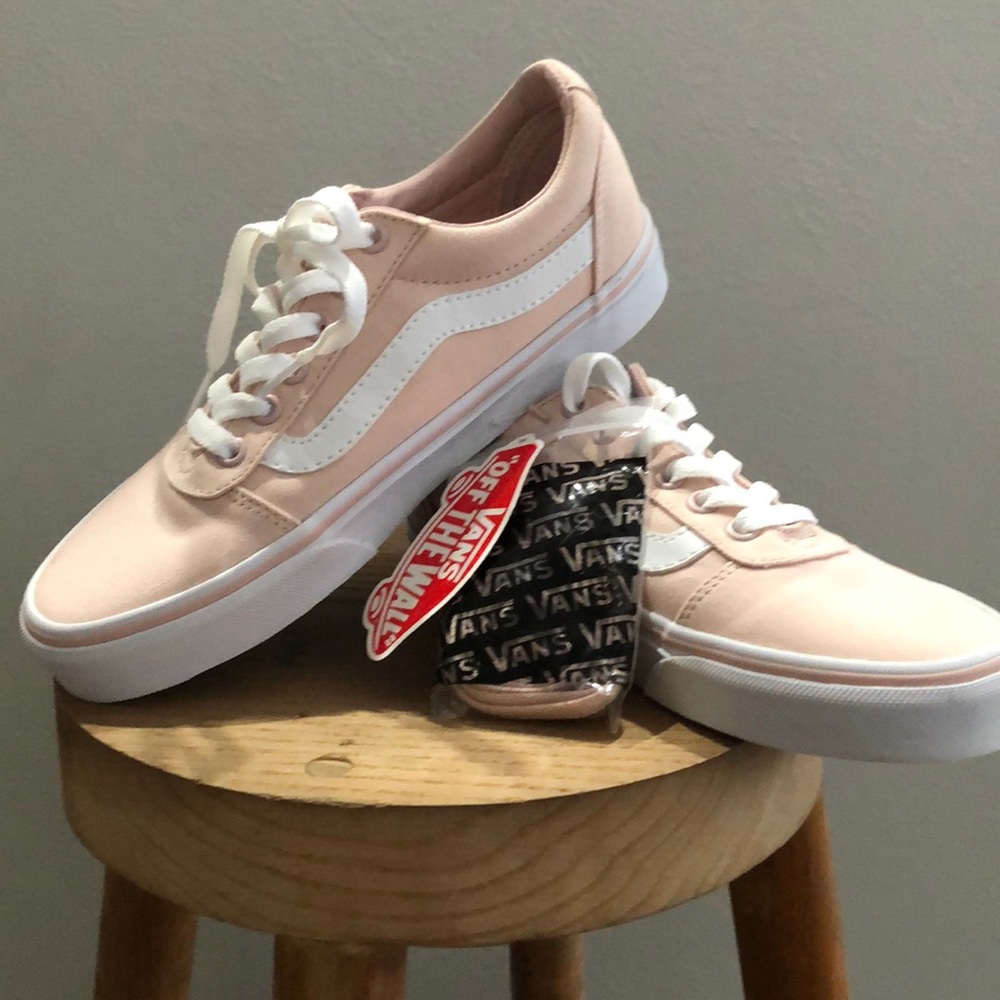 💕Women’s new pink vans 💕